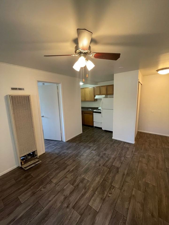 Victoria On C Street Apartments - Photo 4 of 14