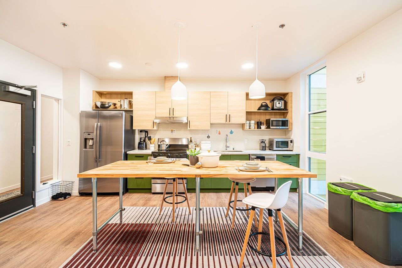 Freya Apartments - Photo 5 of 24