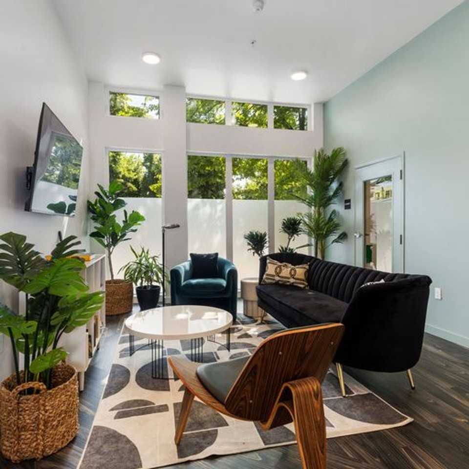 Karsti Apartments - Photo 4 of 50