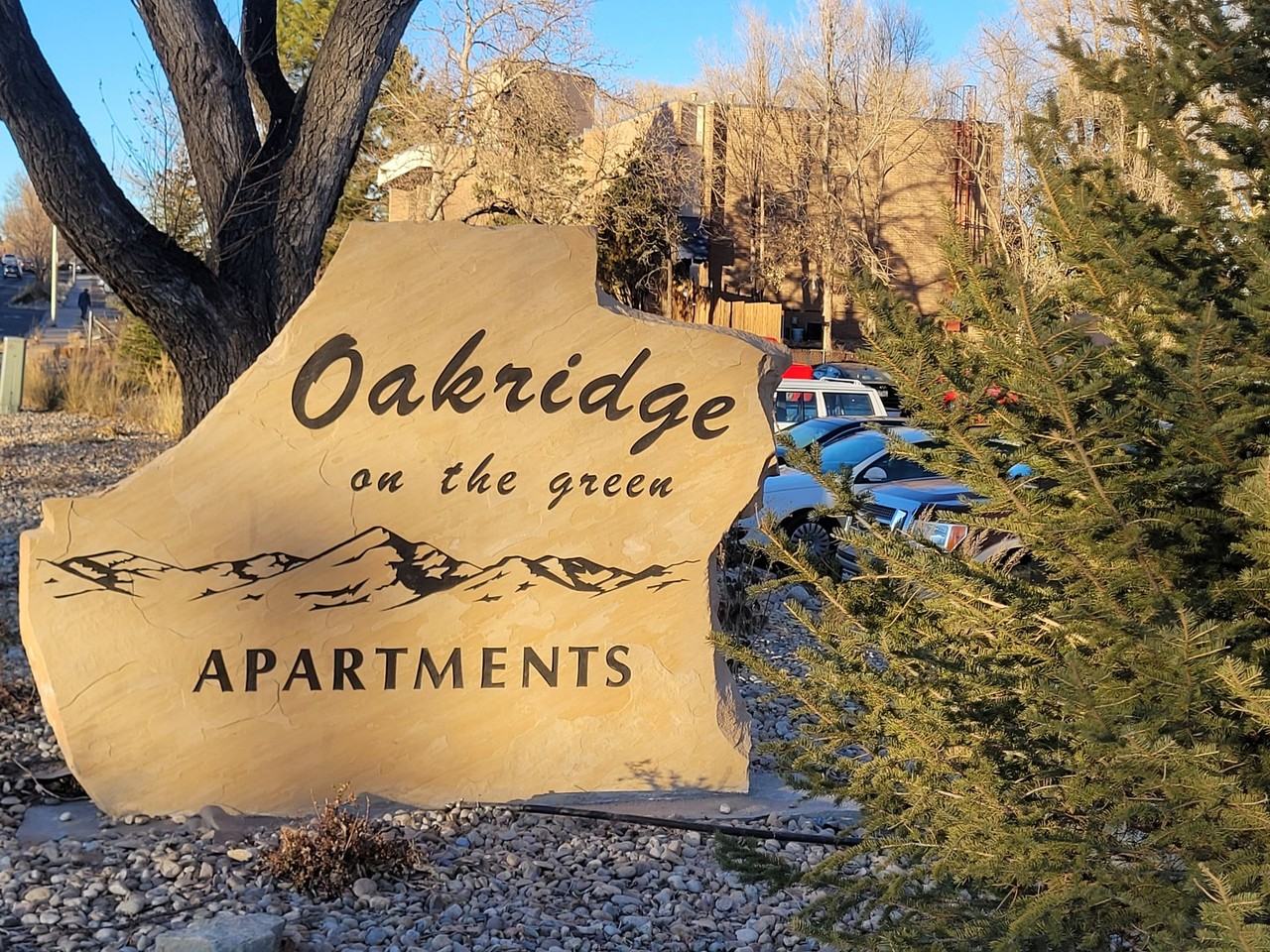 Oakridge on the Green - Photo 3 of 50