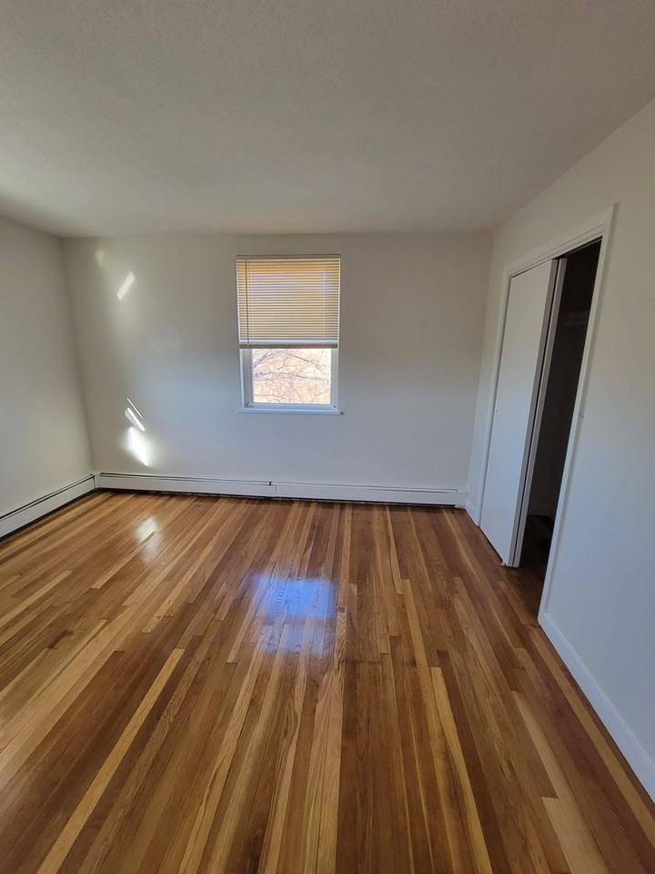 70 Tennis - Photo 5 of 6