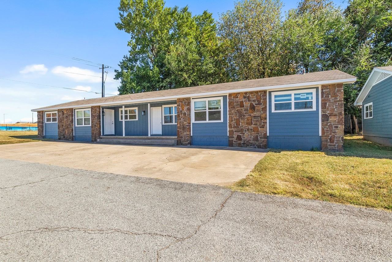 Fayetteville Flats - Photo 2 of 18