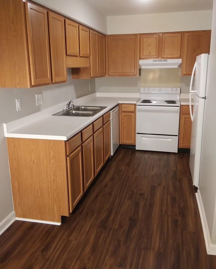 Oak Tree Farm Apartments - Photo 2 of 3