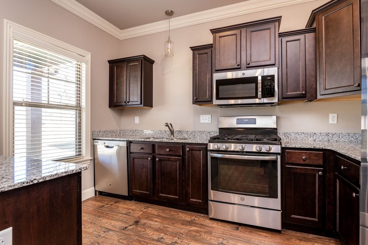 701 S Mock St Apt E1 #E1 - Photo 6 of 47