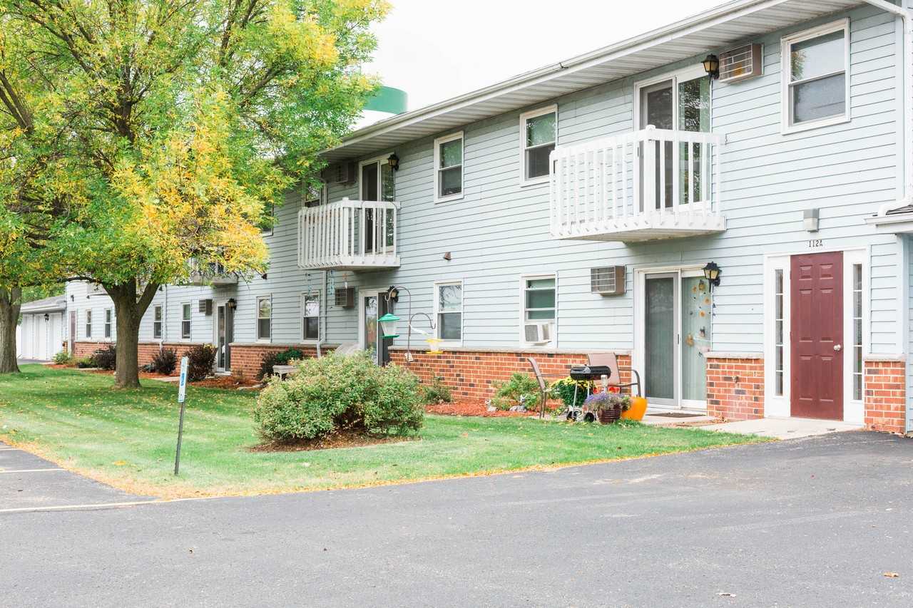 Tower 110A, 110B, 112A, 112B Industrial Drive, Beaver Dam, WI 53916