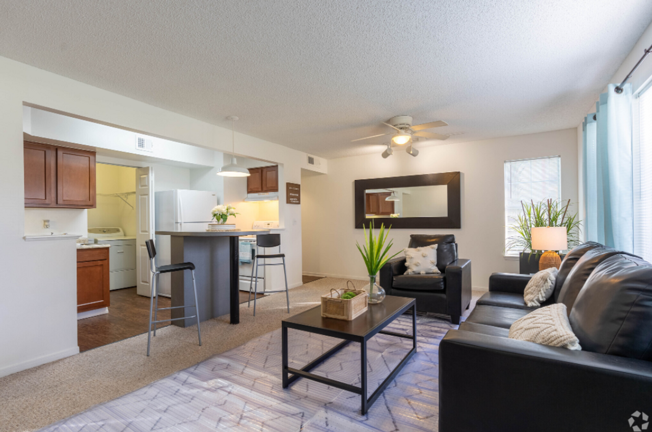 University Commons Apartments - Photo 3 of 4