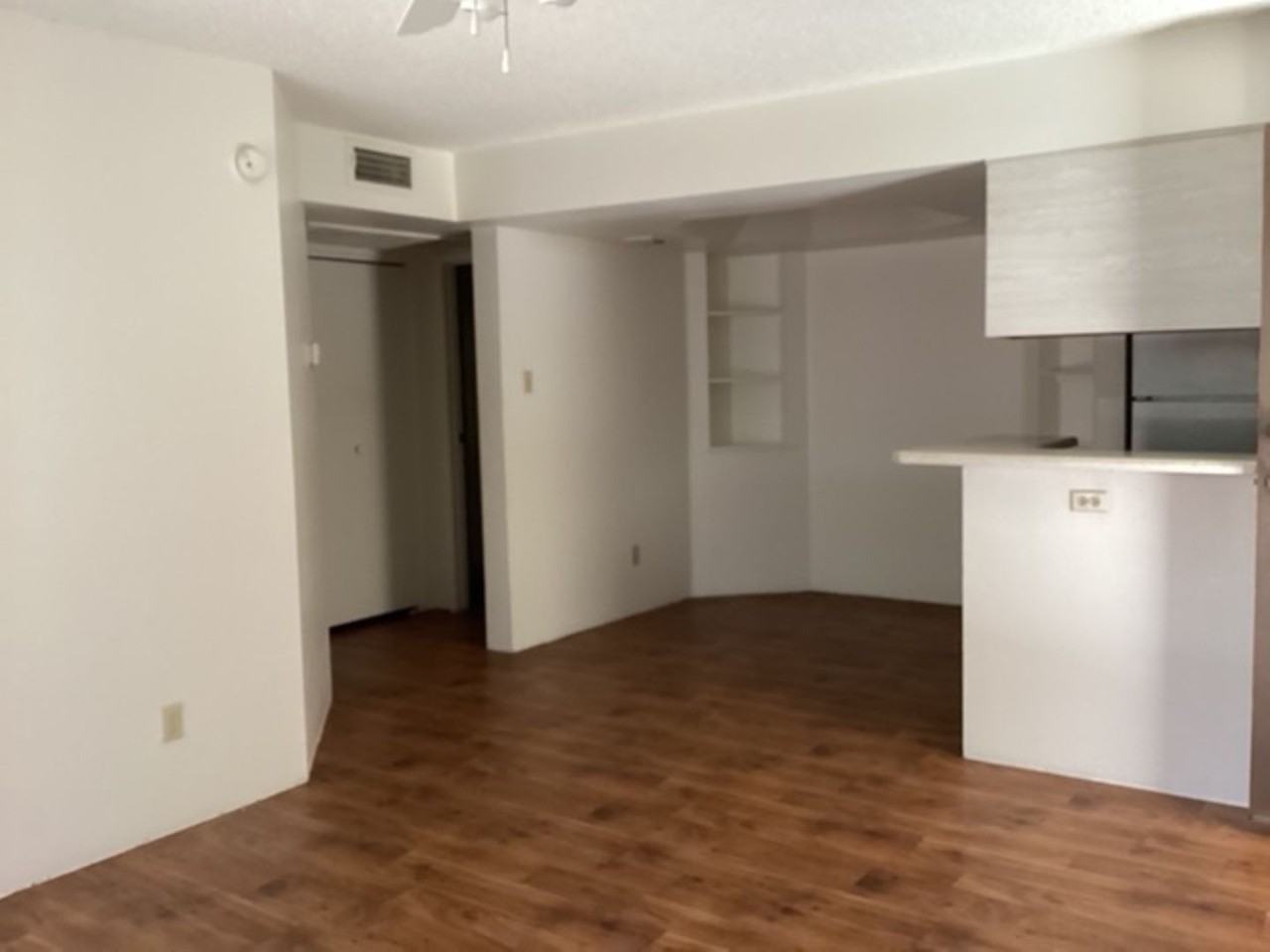 Tempe La Mirage Apartments 610 E Gilbert Dr, Tempe, AZ 85288 Zumper