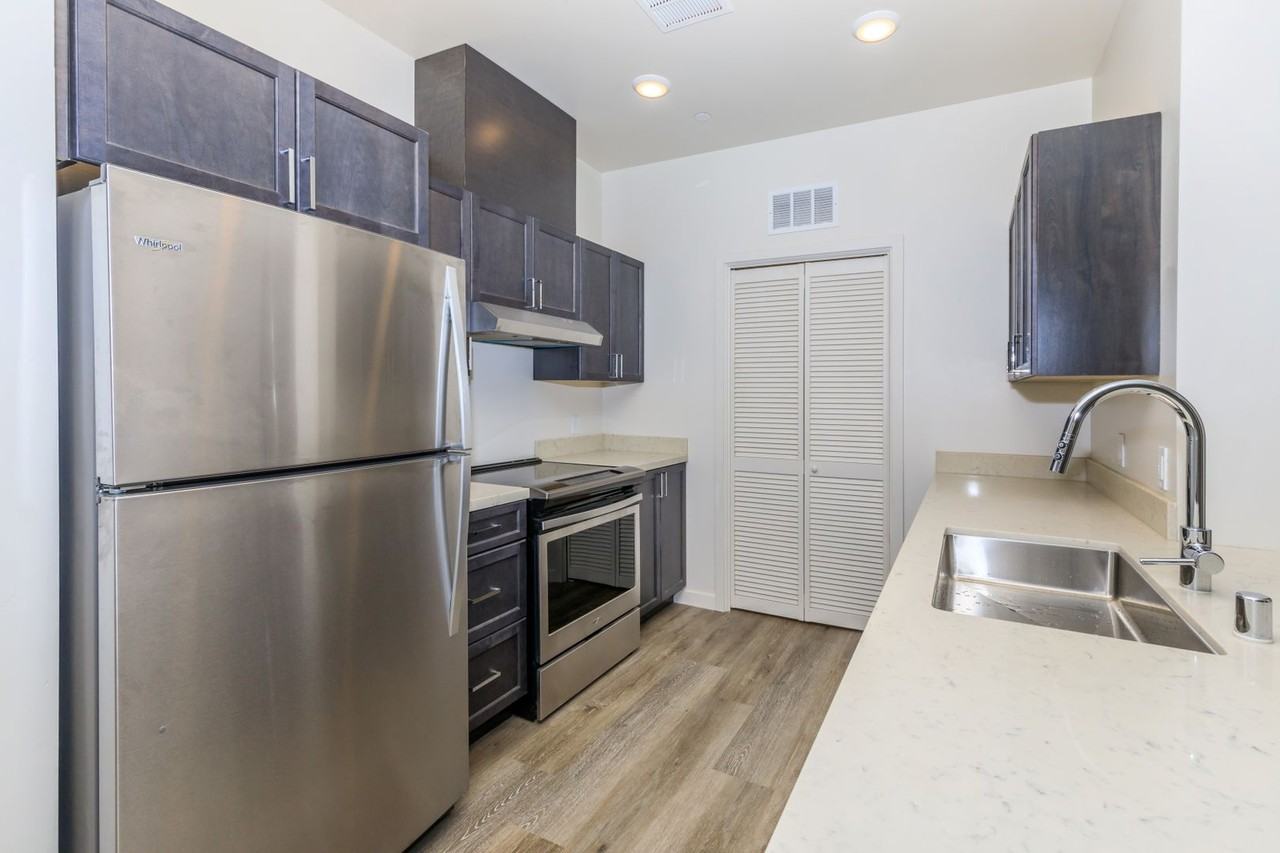 Tidewater Landing - Photo 3 of 48