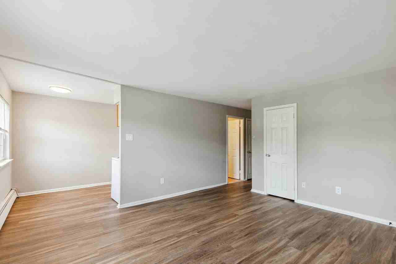 Wynfair Apartments and Townhomes 350 N York Rd, Hatboro, PA 19040