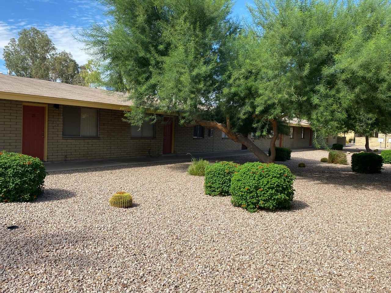 1 MONTH FREE rent 2 bed 1 bath with private Patio - Photo 7 of 31