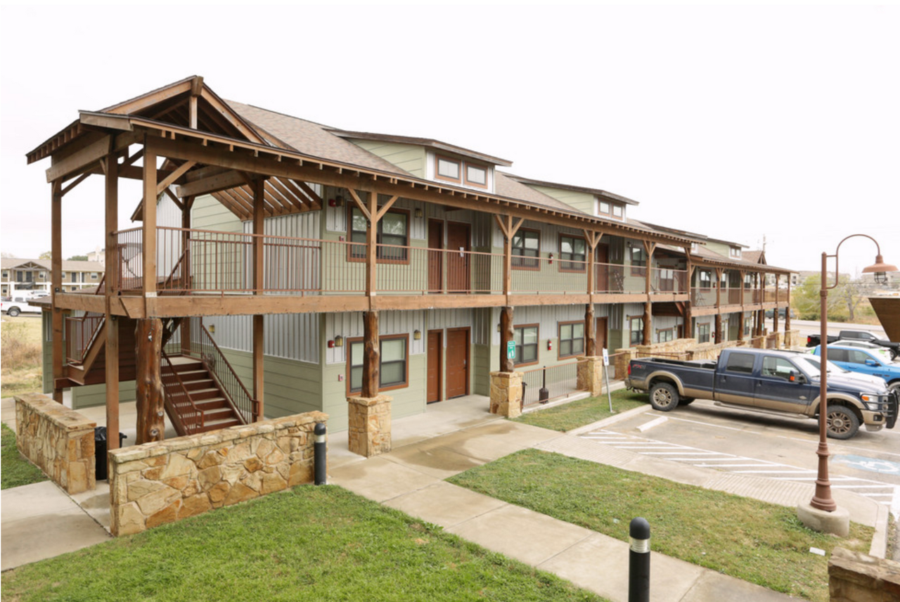 Energy Lodge - Photo 3 of 6