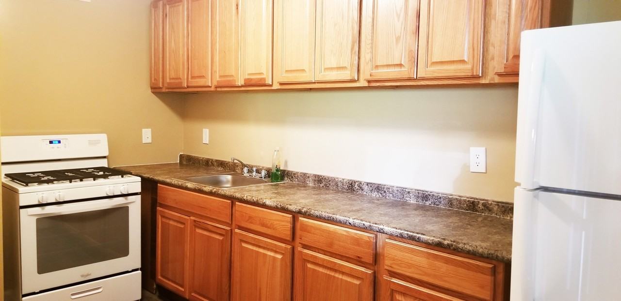 404 Homes - Photo 7 of 13