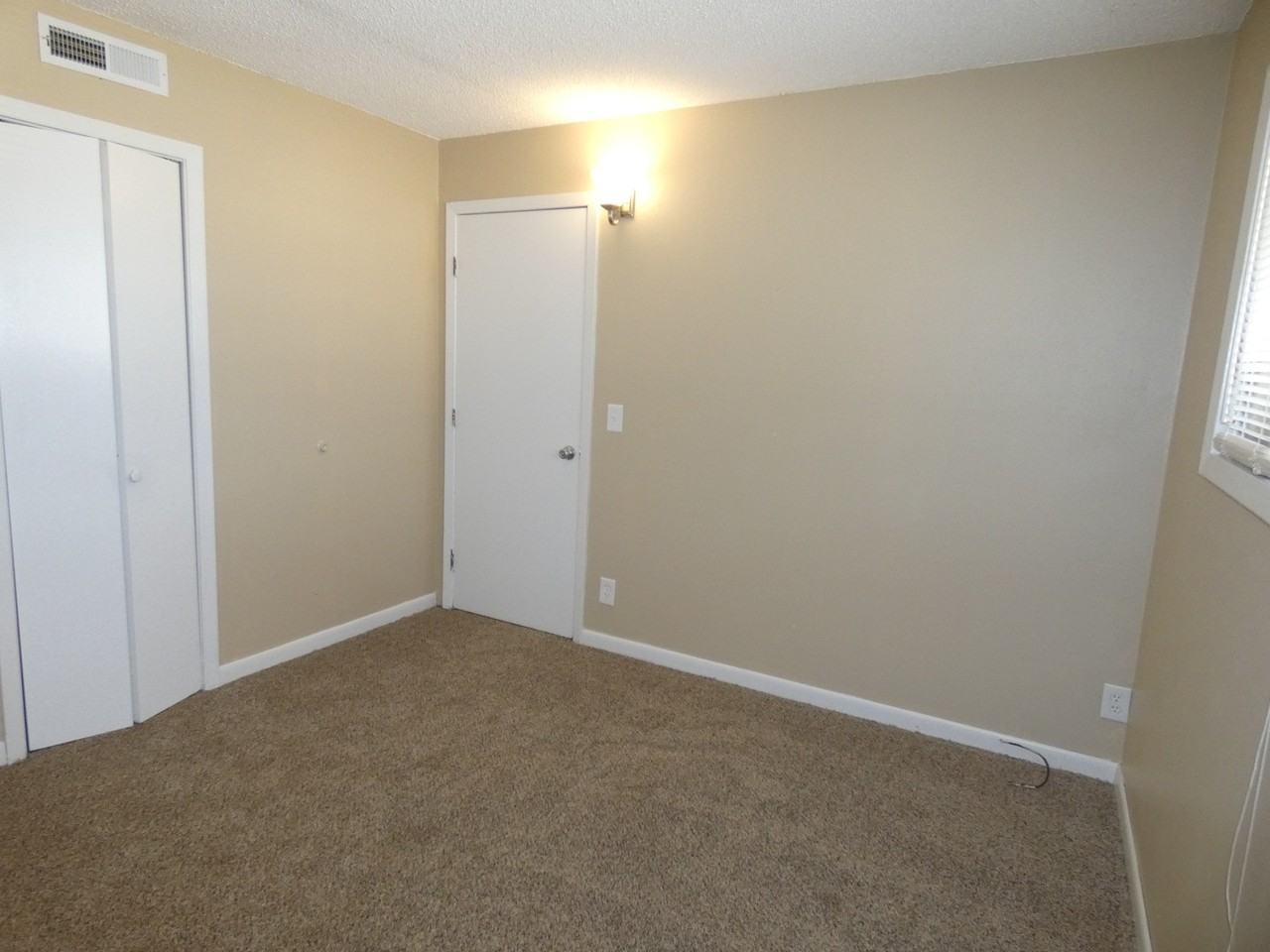 516 Heather Lane - Photo 7 of 31