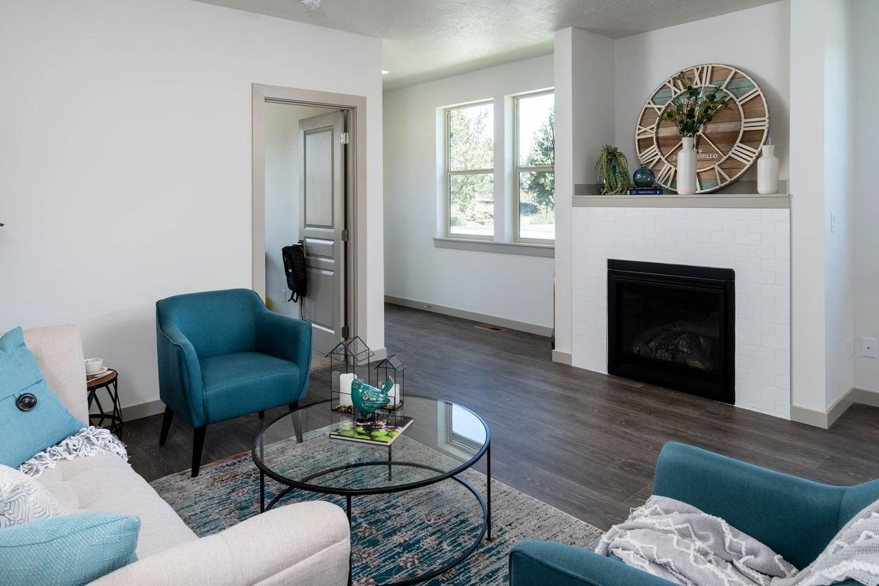 Reside Bear Creek - Photo 2 of 35