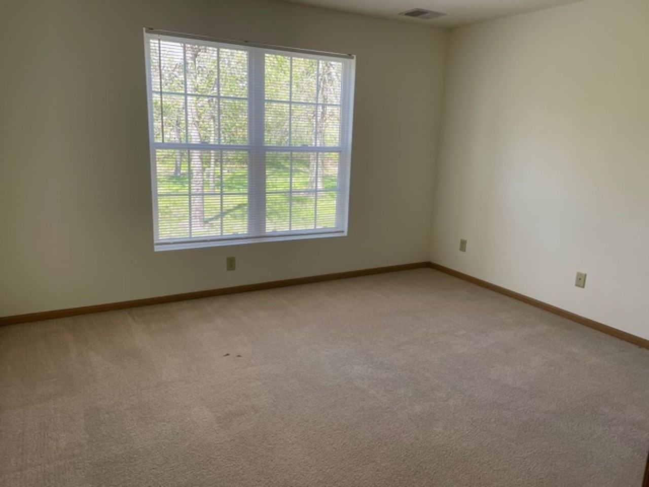 Hollow Creek IV Apartments - Photo 7 of 31