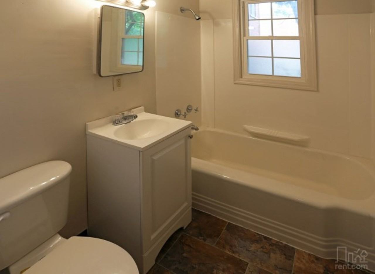 Sunnycrest Manor - Photo 3 of 9