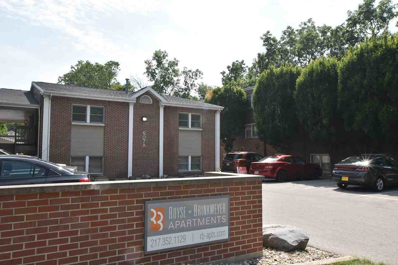 Green Street Aparments by Royse + Brinkmeyer - Photo 2 of 4