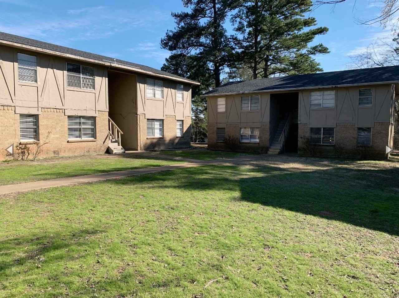 Bruton's Creek Apartments - Photo 2 of 7