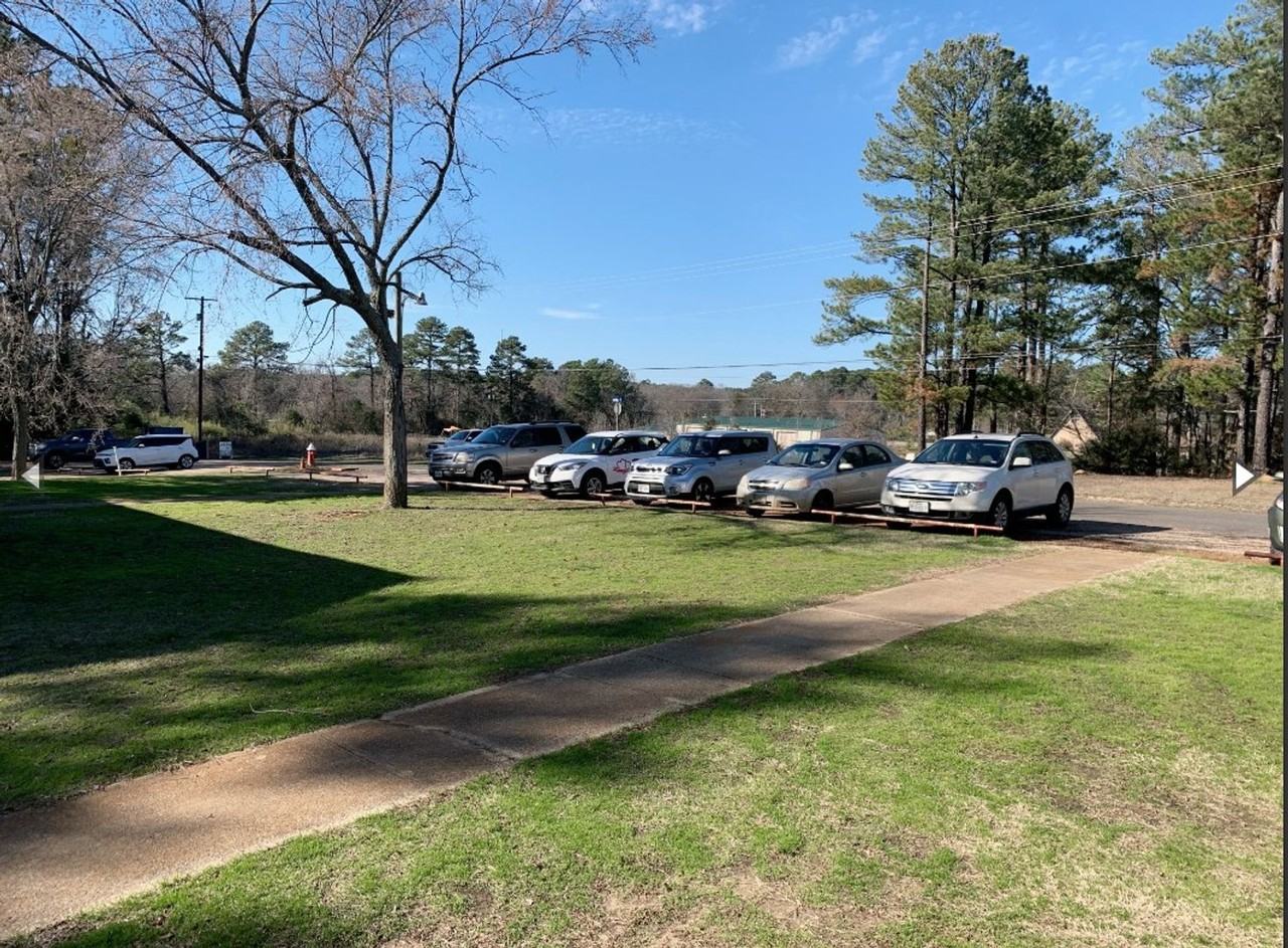 Bruton's Creek Apartments - Photo 3 of 7