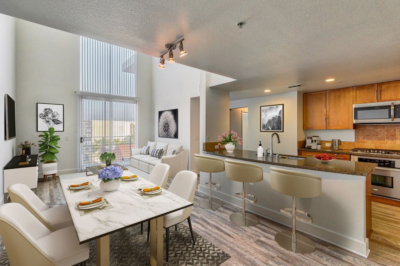 416 on Broadway - Photo 4 of 19