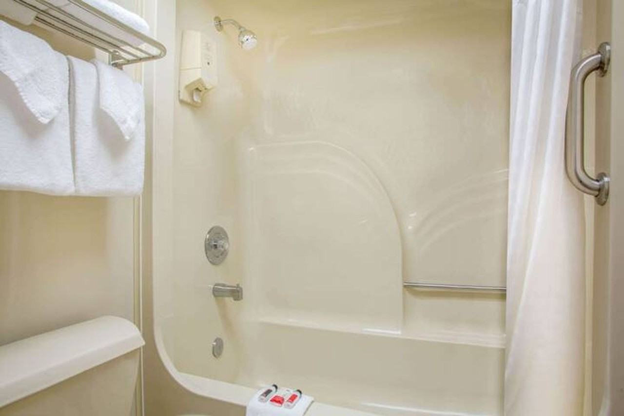 Thrive Rentals - Photo 2 of 10