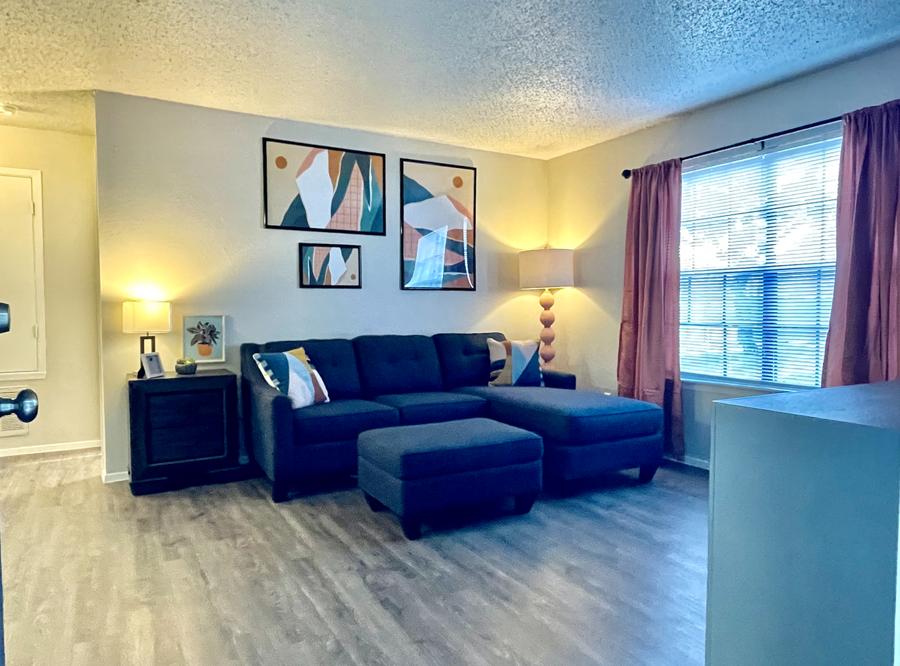 Avenue One10 - Photo 2 of 7