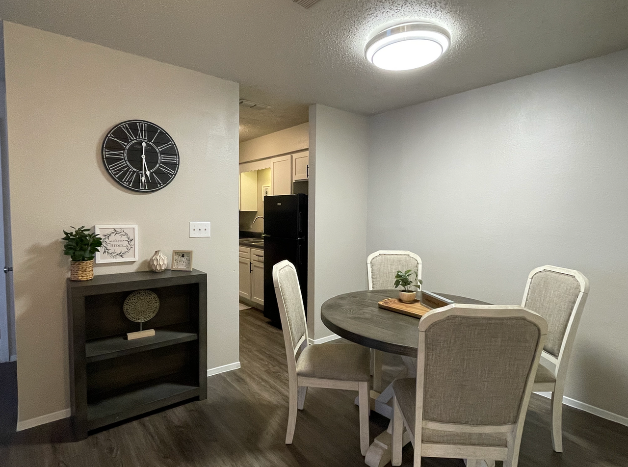 Avenue One10 - Photo 4 of 7