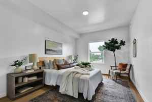 featured image of 2550 W Targee St