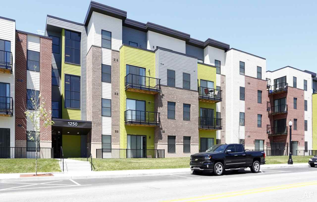 CityScape Flats - Photo 3 of 50