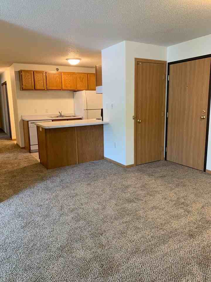 1700 University Dr SE - Photo 4 of 17