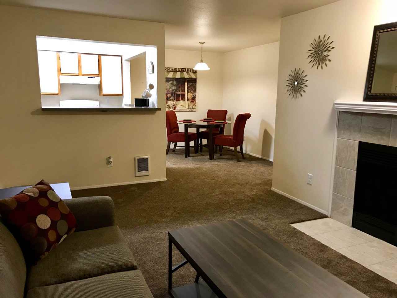 North Country Manor - Photo 7 of 93