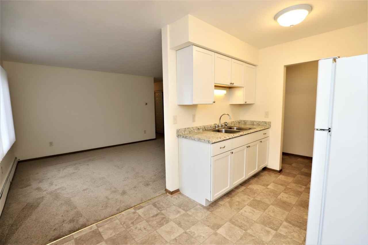 Akins-Wuest Apts Llp- 7115/7121 - Photo 5 of 12