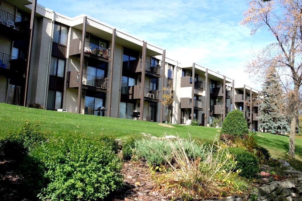 Cedar Cliff Apartments - Photo 4 of 22