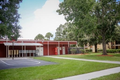 Landon Imperial Apartments - Photo 4 of 29