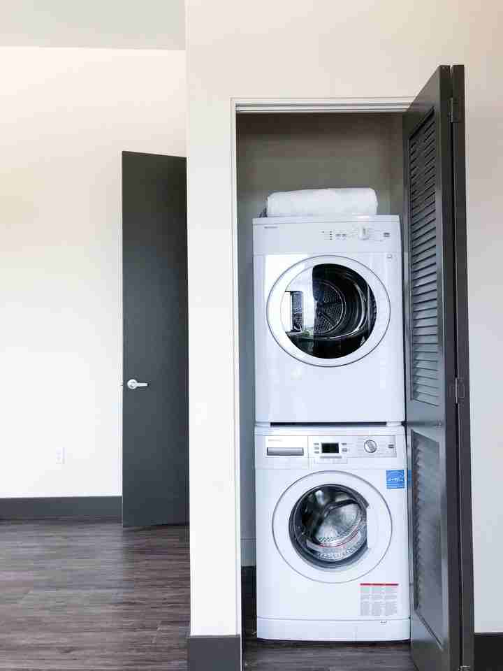 Everett - Photo 5 of 37