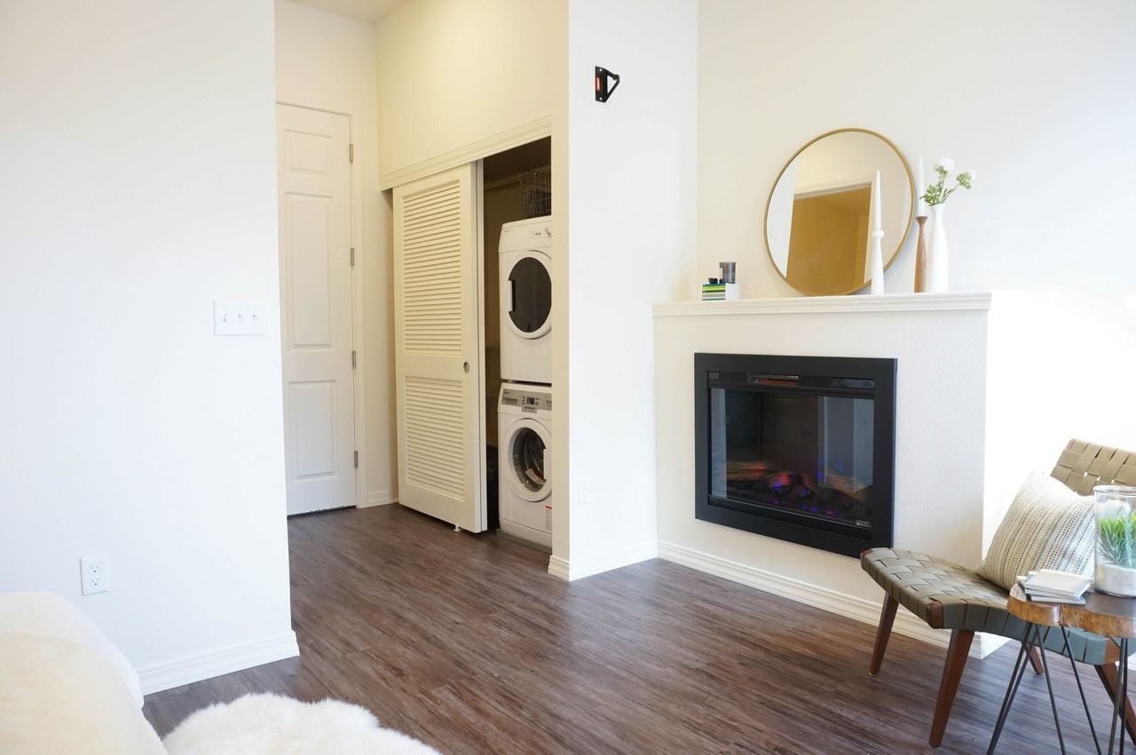 Grove - Photo 4 of 33