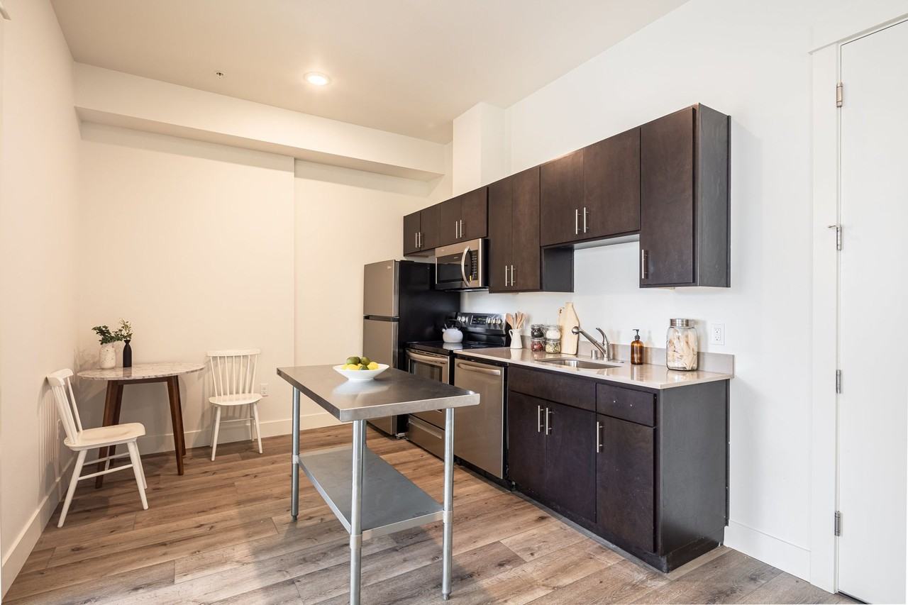 Rosa A - Photo 3 of 50