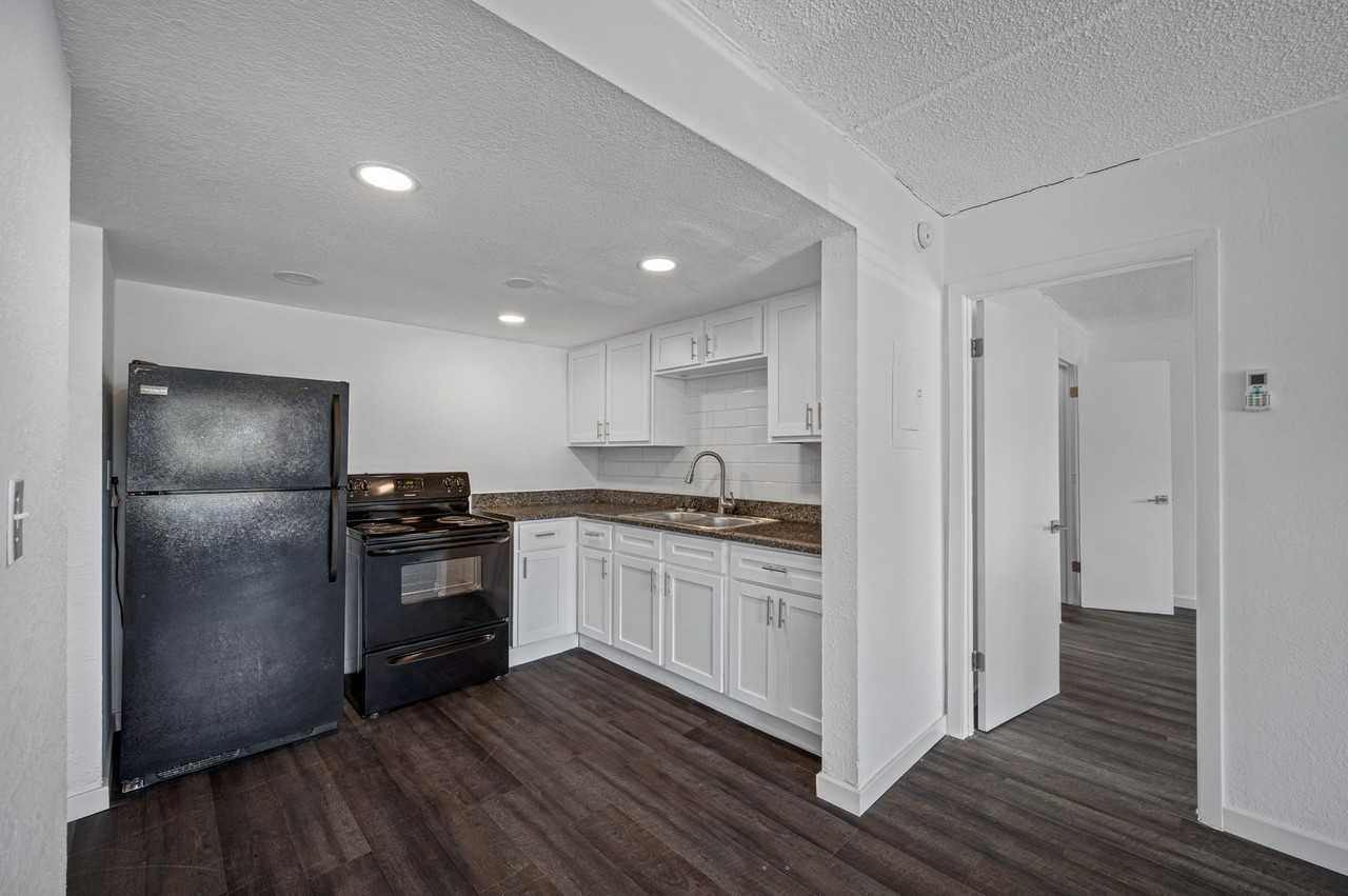 The Wave Apartments - Photo 3 of 50