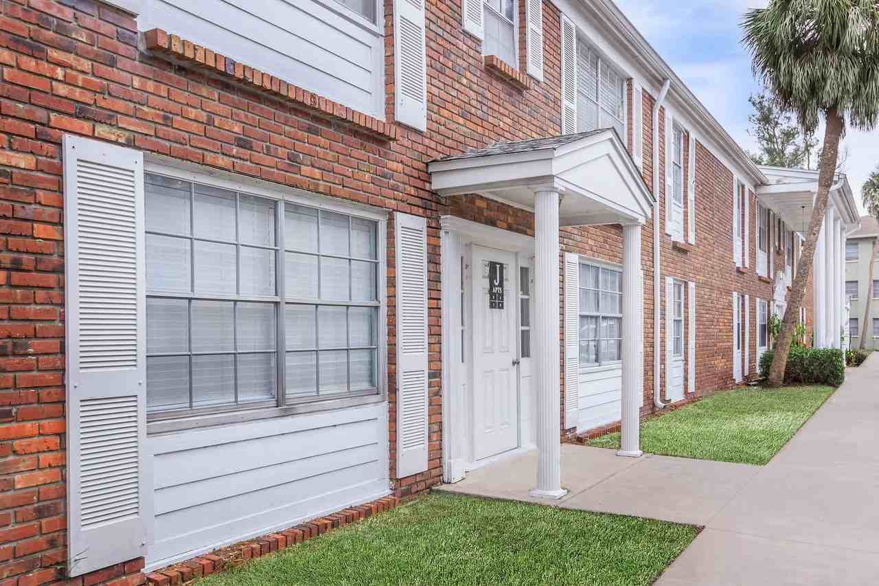 Cortez Plaza Apartments - Photo 3 of 35