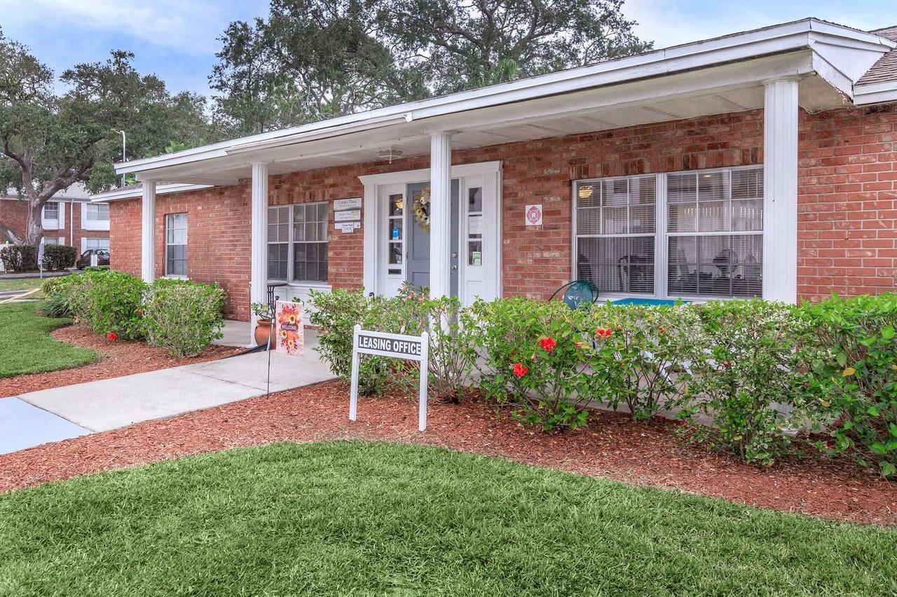 Cortez Plaza Apartments - Photo 6 of 35