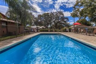 Cottage Court Apartments - Photo 1 of 1