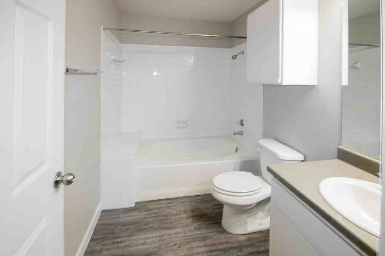 Wyndham Apartments - Photo 6 of 24