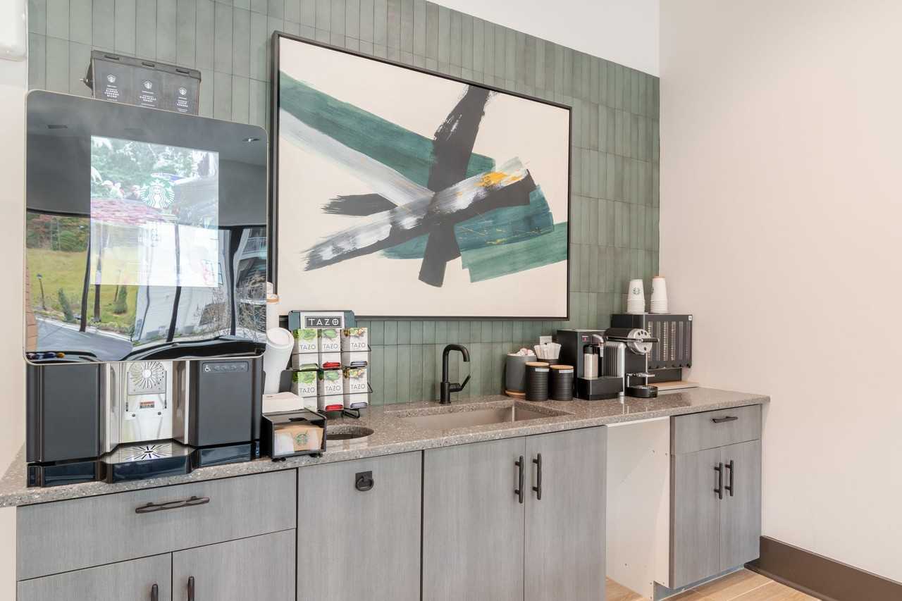 Treesort Luxury Living - Photo 7 of 50