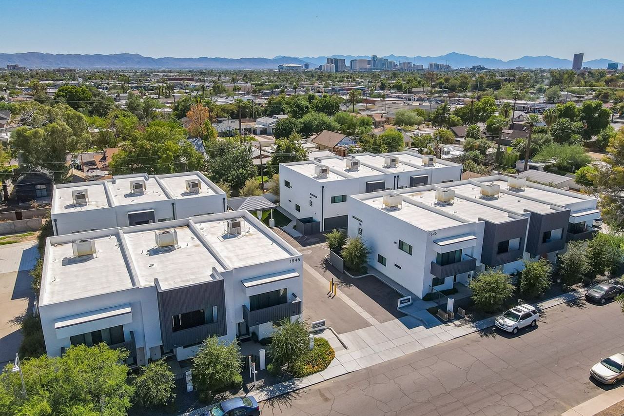 Elevated Luxury in Prestigious Encanto Neighborhood - Photo 5 of 38