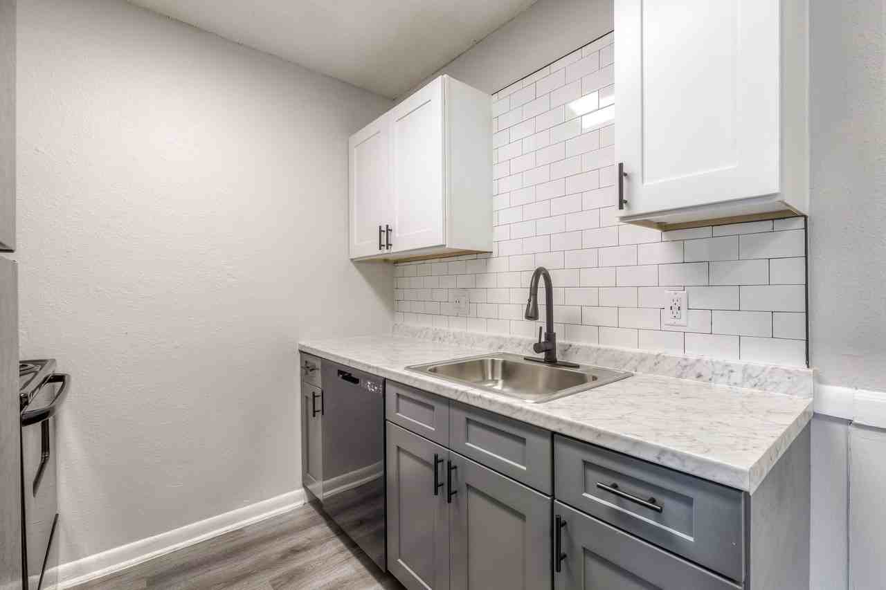 Crossings at Midtown - Photo 6 of 50