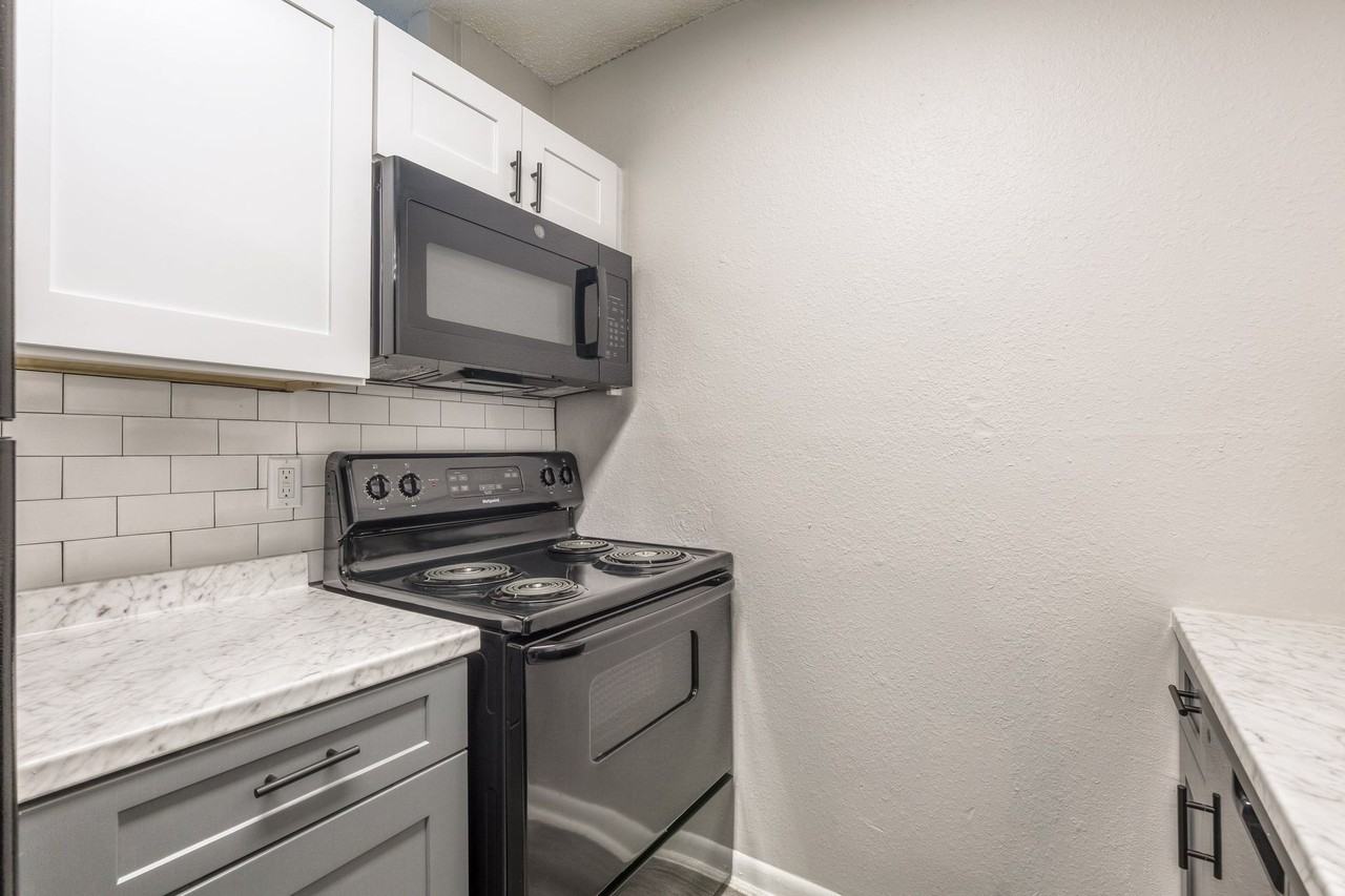 Crossings at Midtown - Photo 7 of 50