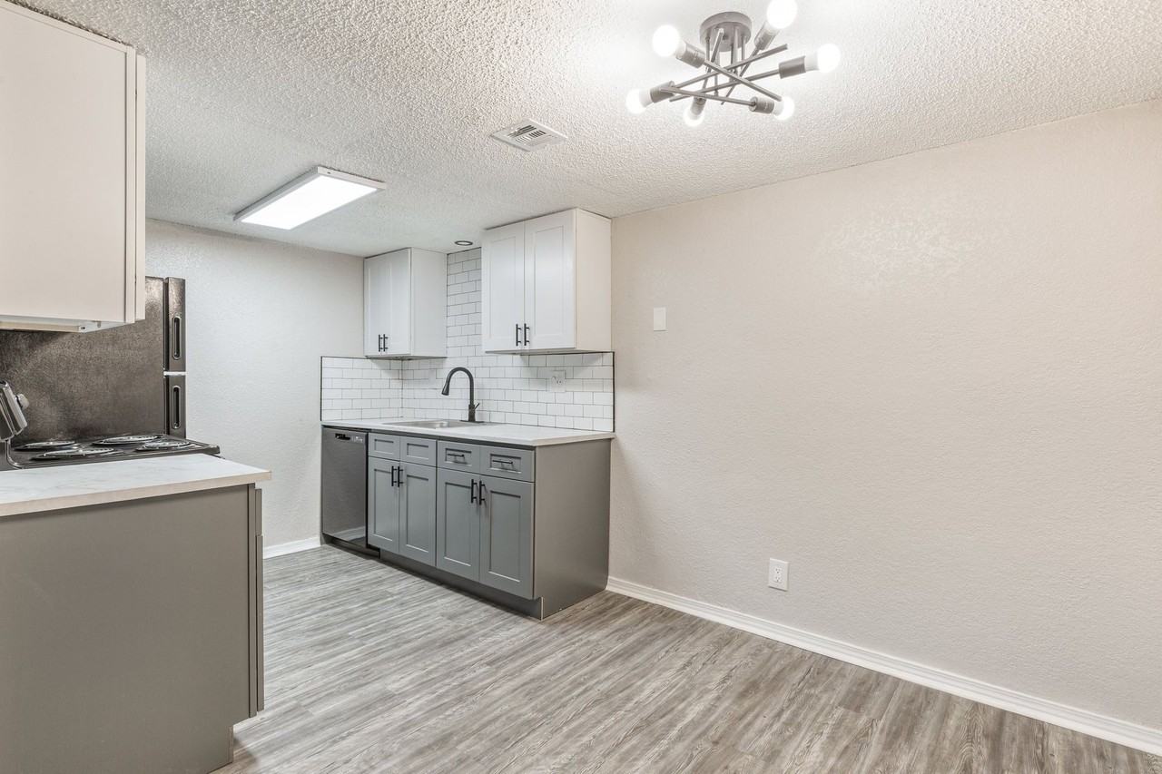 Chateau 68 - Photo 4 of 17