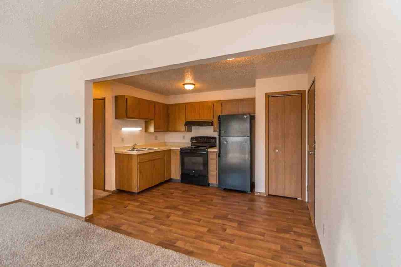 City Walk Apartments - Photo 4 of 41