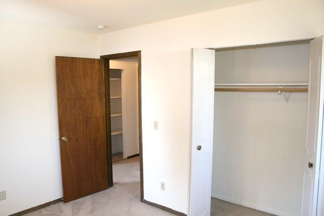 Colonial Terrace Apartments - Photo 6 of 8