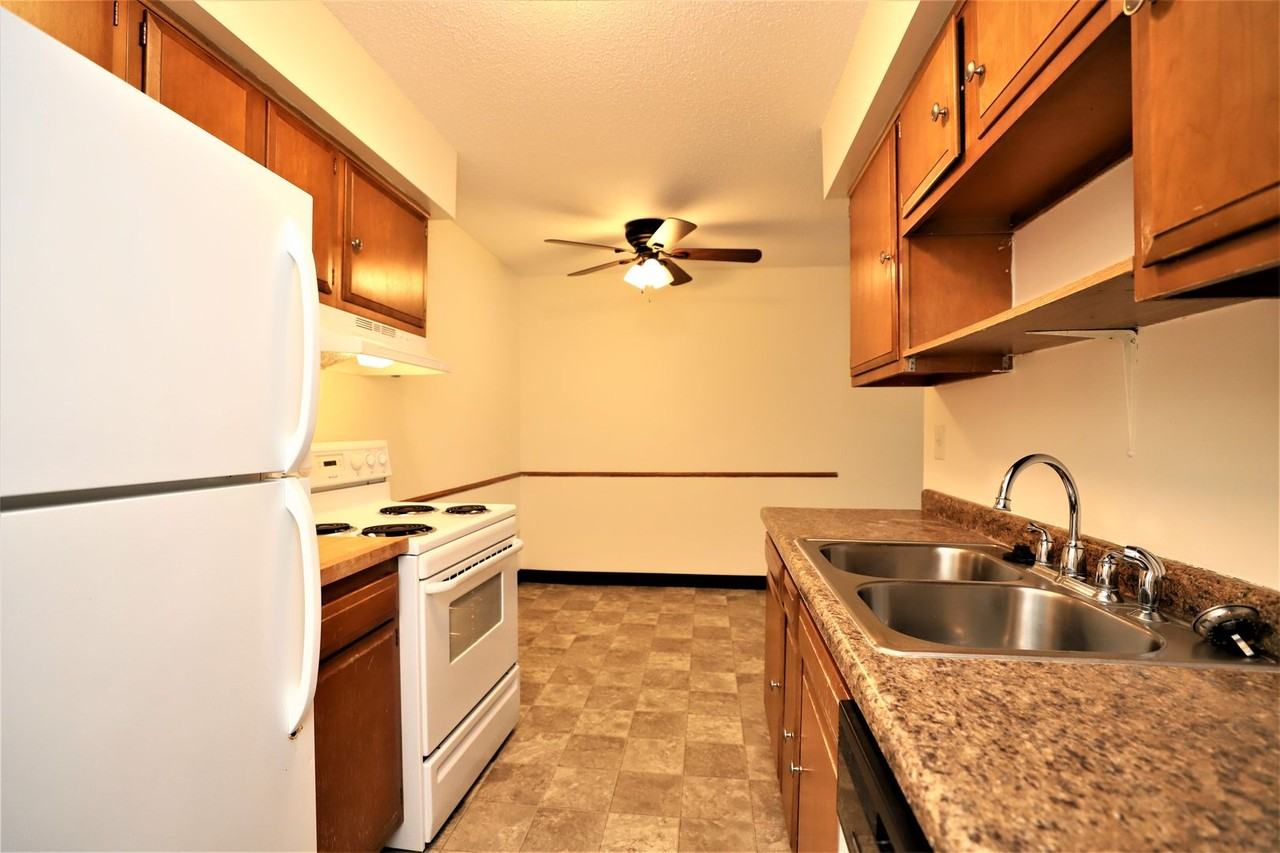 Ferndale Realty - 4435 - Photo 5 of 19